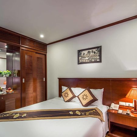 May De Ville Legend Hotel ハノイ市 エクステリア 写真
