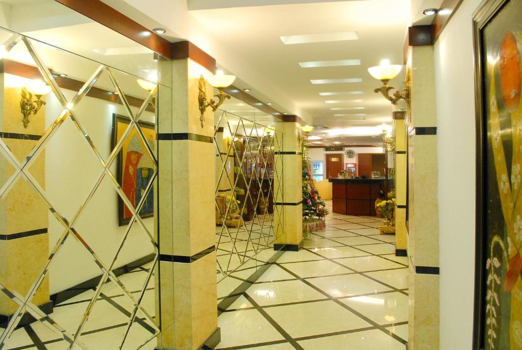 May De Ville Legend Hotel ハノイ市 エクステリア 写真